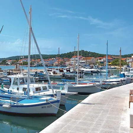 Daire 1 Bedroom Stunning Apartment In Betina *