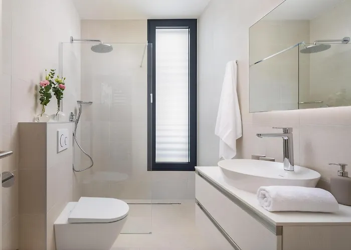 Appartement Stunning In With Wifi Betina (Sibenik-Knin)